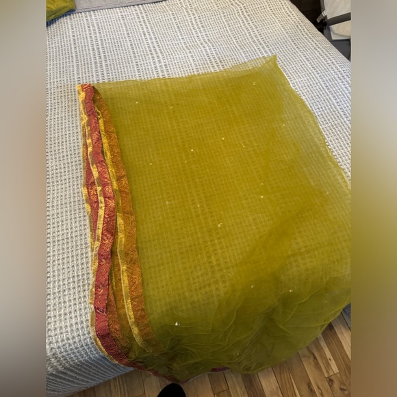 Zaviay xs extra small outfit Pakistani - Picture 5 of 6